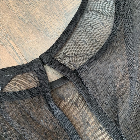 EXPRESS Sheer Cinched-Waist Peplum Top 🖤 - Picture 7 of 9